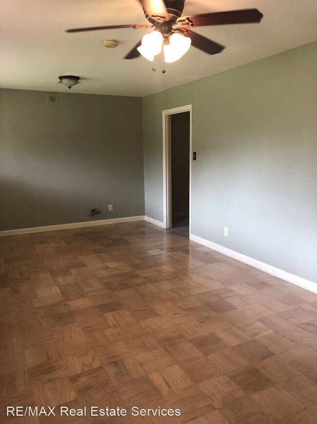 Building Photo - 3 br, 2 bath House - 1601 Donald