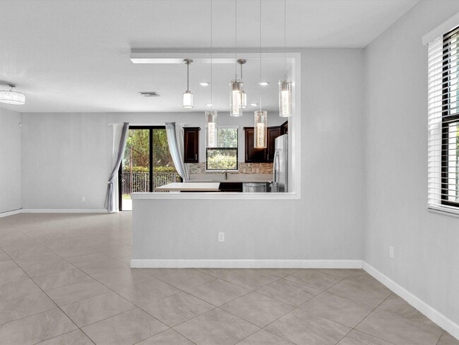 Building Photo - 12956 Anthorne Ln