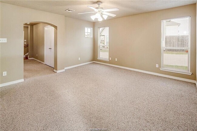 Foto del edificio - 4053 Southern Trace Dr