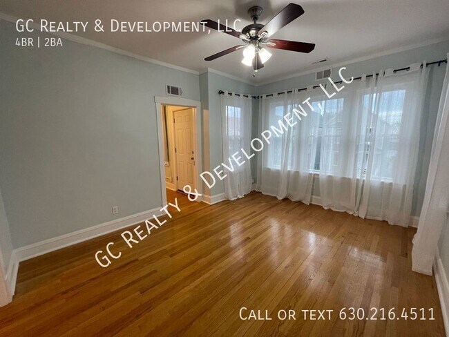 Building Photo - ***AVONDALE LOCATION / 4 BDRM + OFFICE / 2...