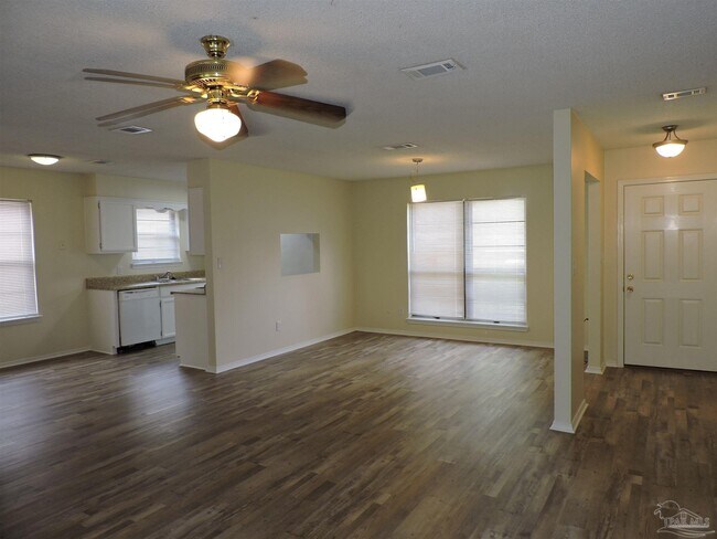 Building Photo - 7705 Deborah Dr