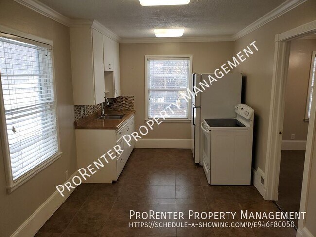 Foto del edificio - 827 3rd Ave
