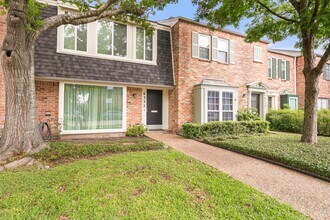 Building Photo - 6332 Chevy Chase Dr