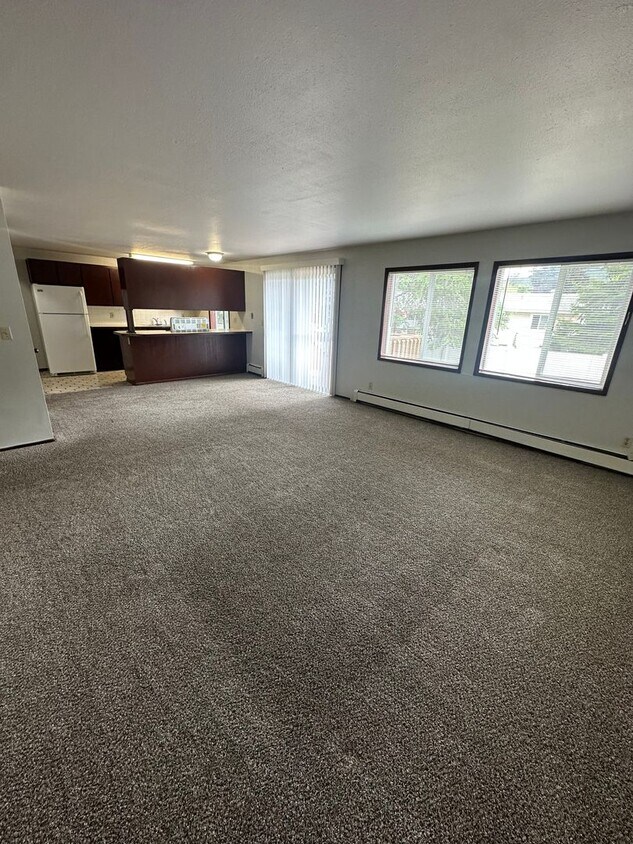 Foto principal - 3210-3212 S Gillis Rd