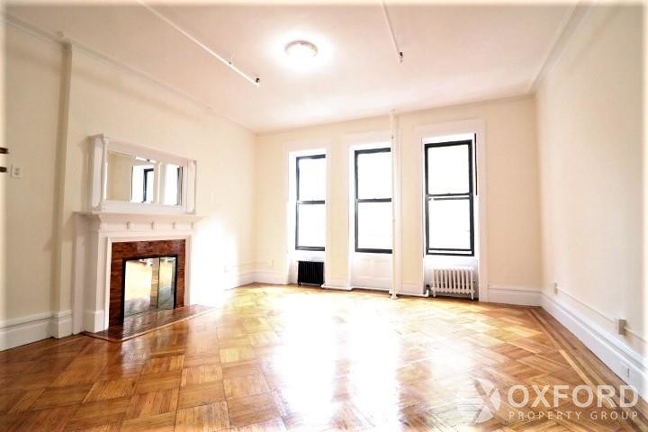 Foto principal - 337 West 84th Street