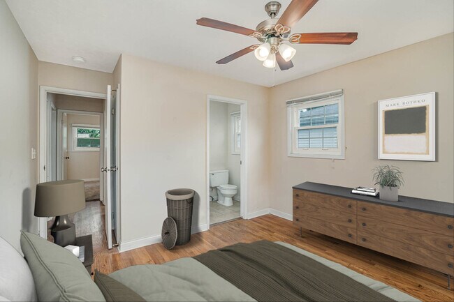 Building Photo - 3422 Fir Tree Ln
