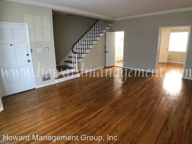 Building Photo - 215 S Gale Dr