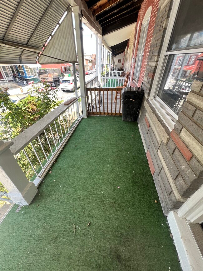 Foto del edificio - 1023 Birch St