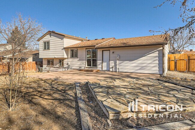 Building Photo - 9235 Dover Way