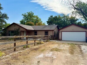 Building Photo - 128 Siesta Ct