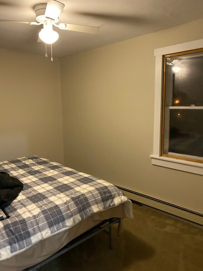 195 Palm Dr Unit A, Weirton, WV 26062 195 Palm Dr Weirton, WV