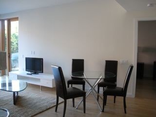 Building Photo - 585 6th Avenue
