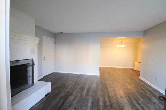 Foto del edificio - 1026 Blue Ridge Dr