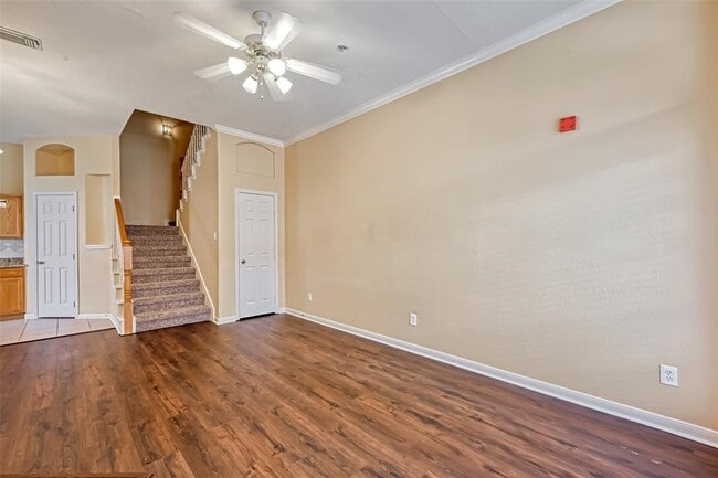 Foto del edificio - 2710 Grants Lake Blvd