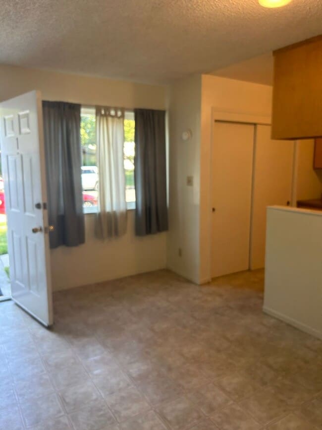 Building Photo - Lovely 2 bedroom in Davis