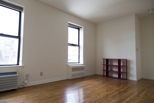 Primary Photo - 12 Charles St