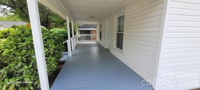 Foto del edificio - 804 Klondale Ave