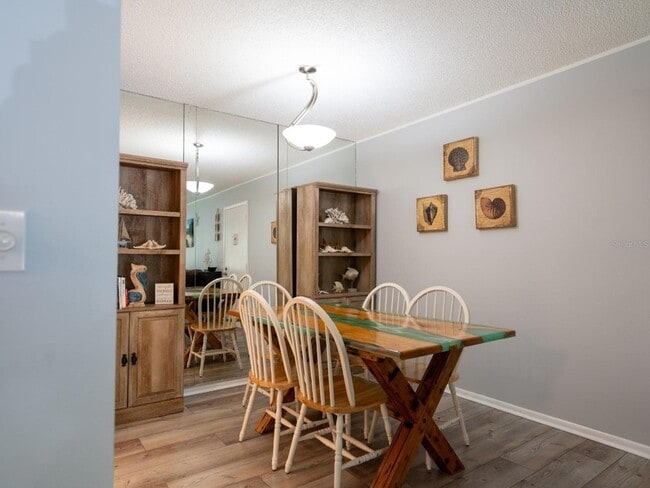 Building Photo - 3255 S Beneva Rd