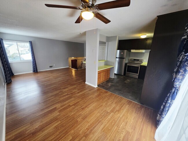 Foto del edificio - 8425 Brunswick Ave N