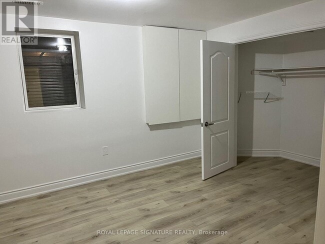 Building Photo - 5174 Sundial Ct