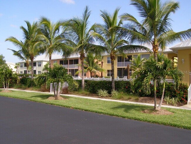 Building Photo - 2002 Bal Harbor Blvd