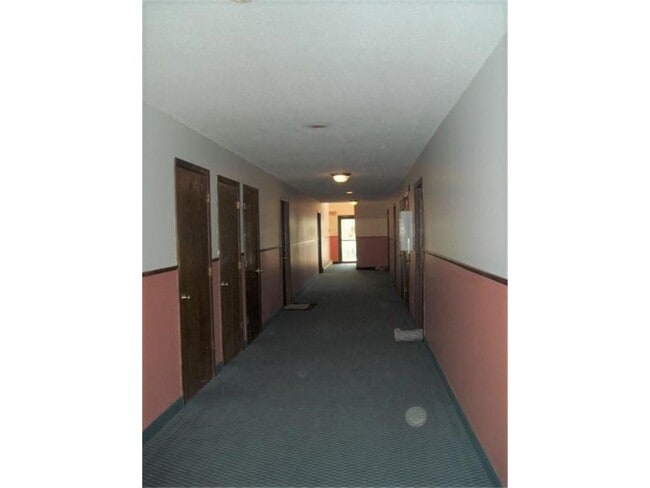 Foto del edificio - 226 N Jefferson St