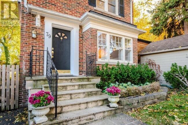 Photo du bâtiment - 79 Parkhurst Blvd