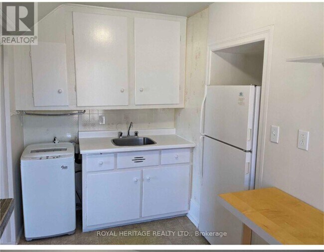 Photo du bâtiment - 75 Charles St