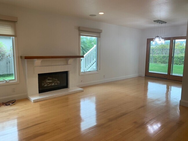 Foto del edificio - Laguna Niguel Detached Home with Ocean View!
