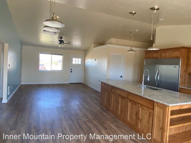 Building Photo - 4 br, 2 bath House - 26169 Willard Rd
