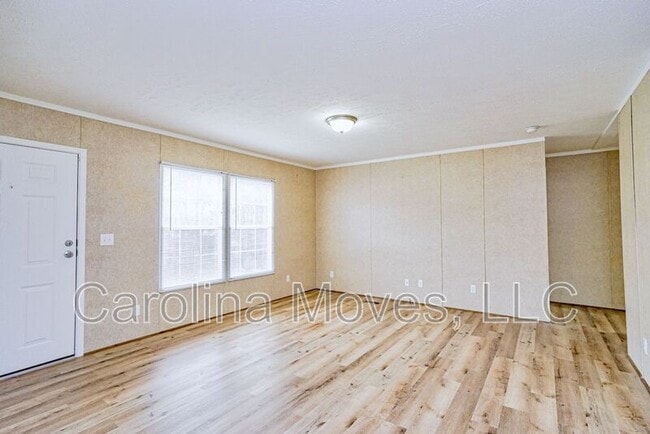 Photo - 210 Frontier Drive House