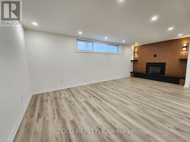 Building Photo - 3 Cabot Ct