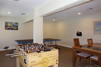 Building Photo - 9940 S Ocean Dr