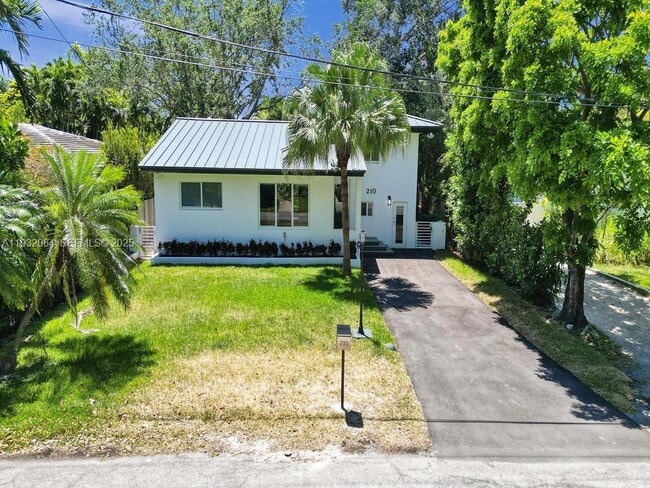 Building Photo - 210 NE 85th St