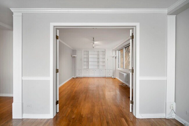 Building Photo - 1440 N Lake Shore Dr