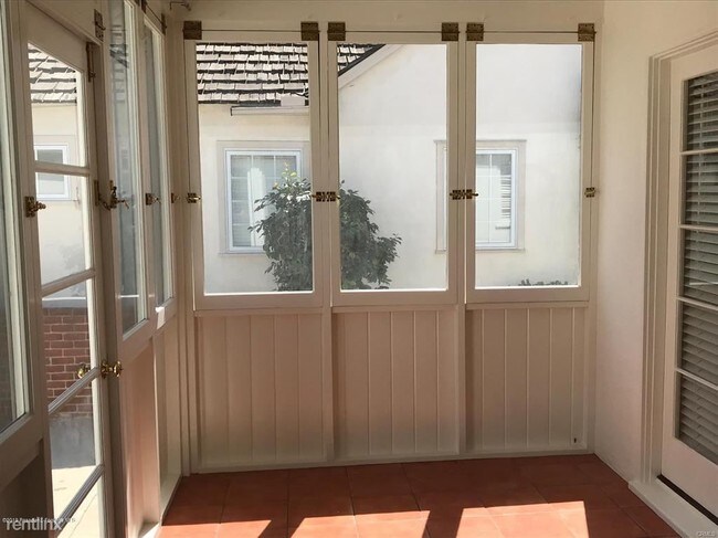 Foto del edificio - 3 br, 2 bath House - 2470 Lorain Rd