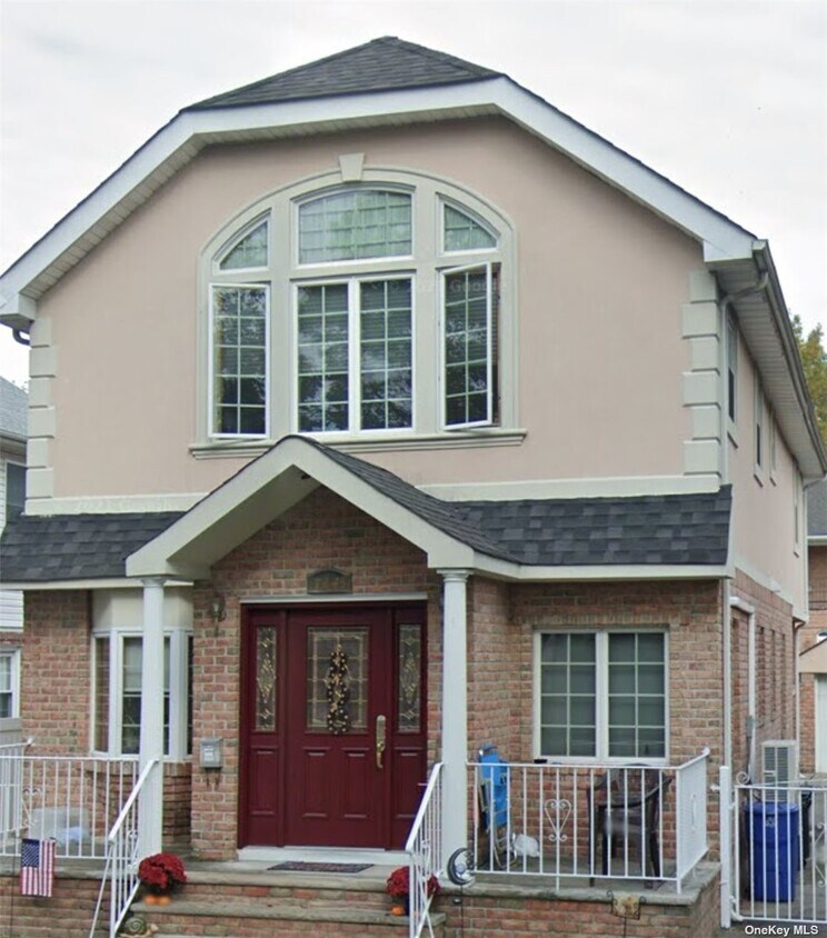 Primary Photo - 173-45 Fairchild Ave