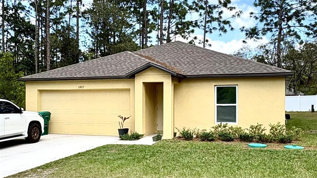Foto principal - 2469 W Wavecrest Dr