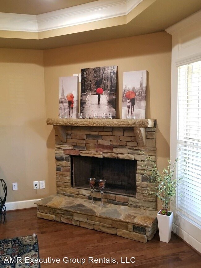 Foto del edificio - 4 br, 3 bath House - 58 Oakwood Dr