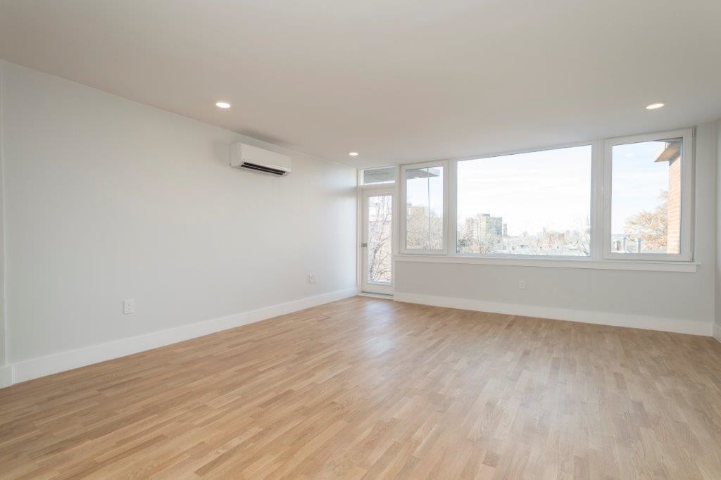 Foto principal - 336 Harvard St