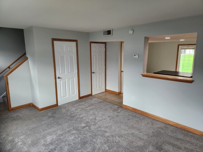 Building Photo - 321 31st St