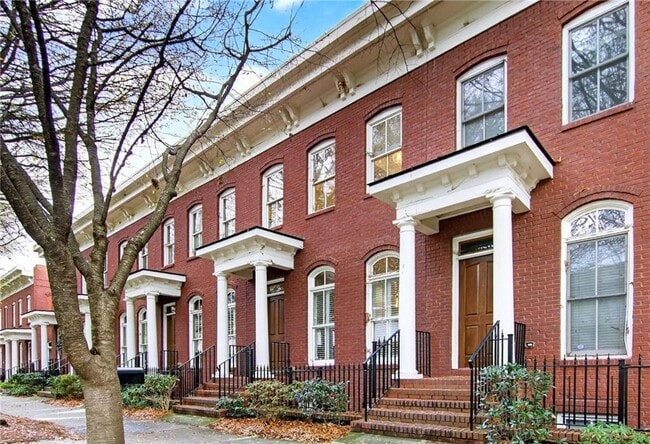 Foto del edificio - 841 Inman Vlg Pkwy NE