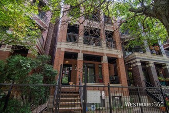 Building Photo - 1033 W Monroe St