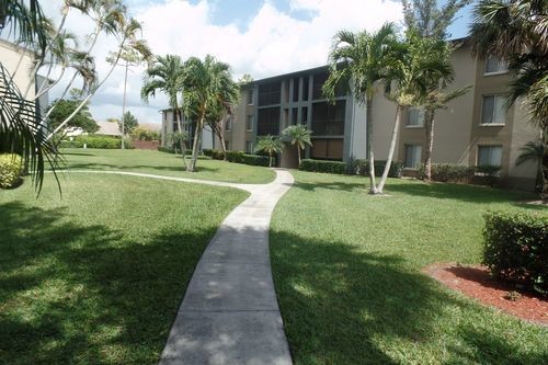 Building Photo - 222 Kingfisher Way