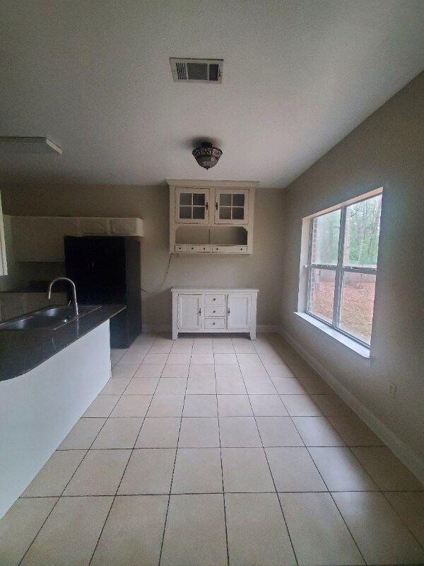 Building Photo - 1061 Gage Dr