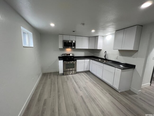 Building Photo - 3560 S 4800 W