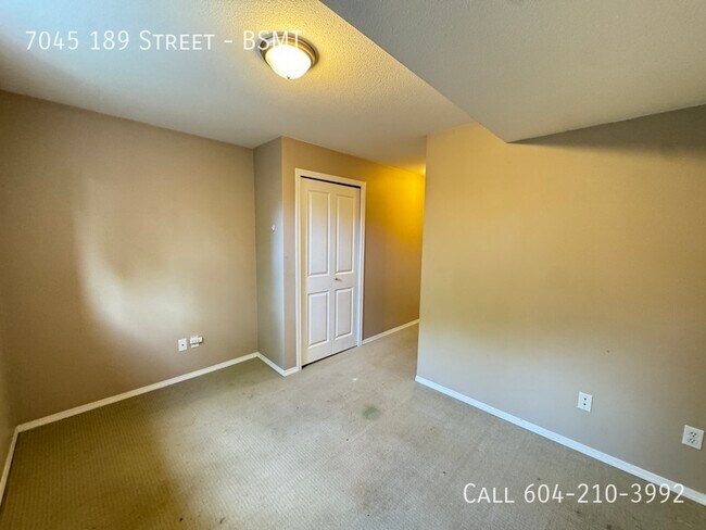 Building Photo - Spacious Basement- Utilities Included
