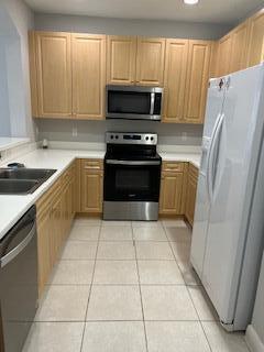 Foto del edificio - 111  Via Aurelia   Royal Palm Beach Fl 33411