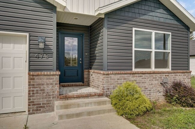 Building Photo - 473 S Michelle Ave