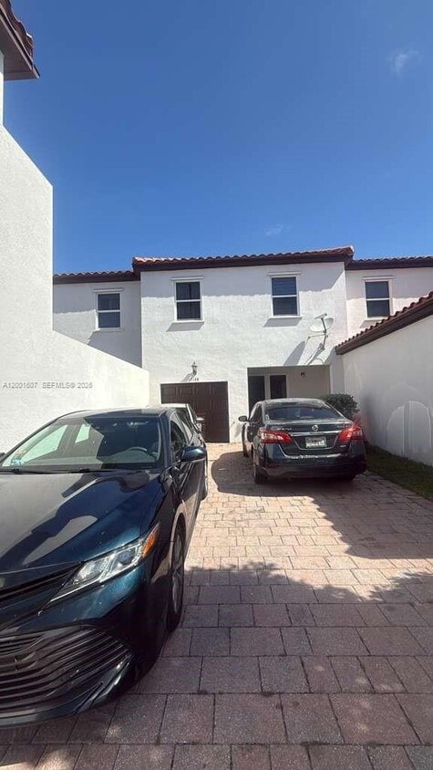 Building Photo - 17138 SW 93rd St
